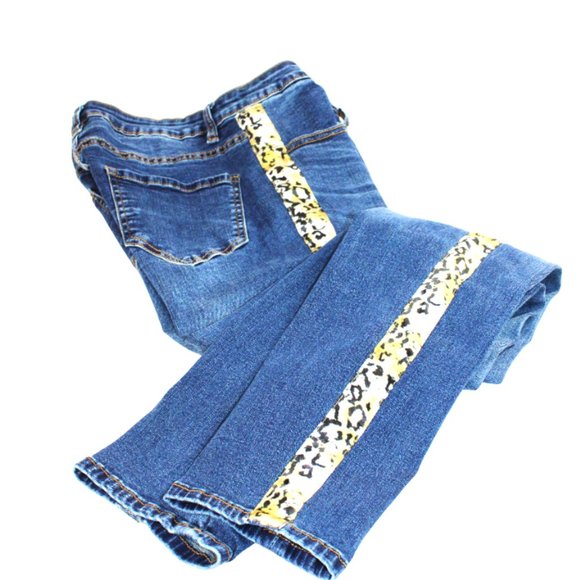 Frank Lyman Leopard Print Accent Panel Medium Blue Fade Skinny Jeans, Si… - Picture 3 of 8